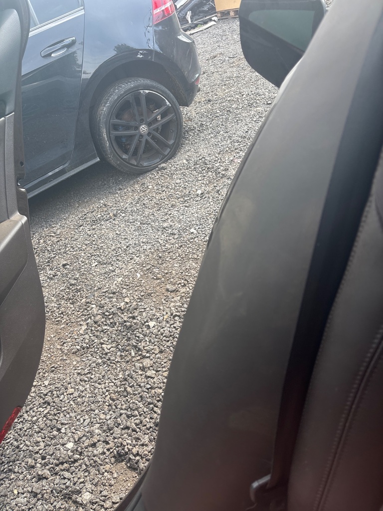 [EPE-112441] Pilar C Skoda Superb 2.0 TDI 2016