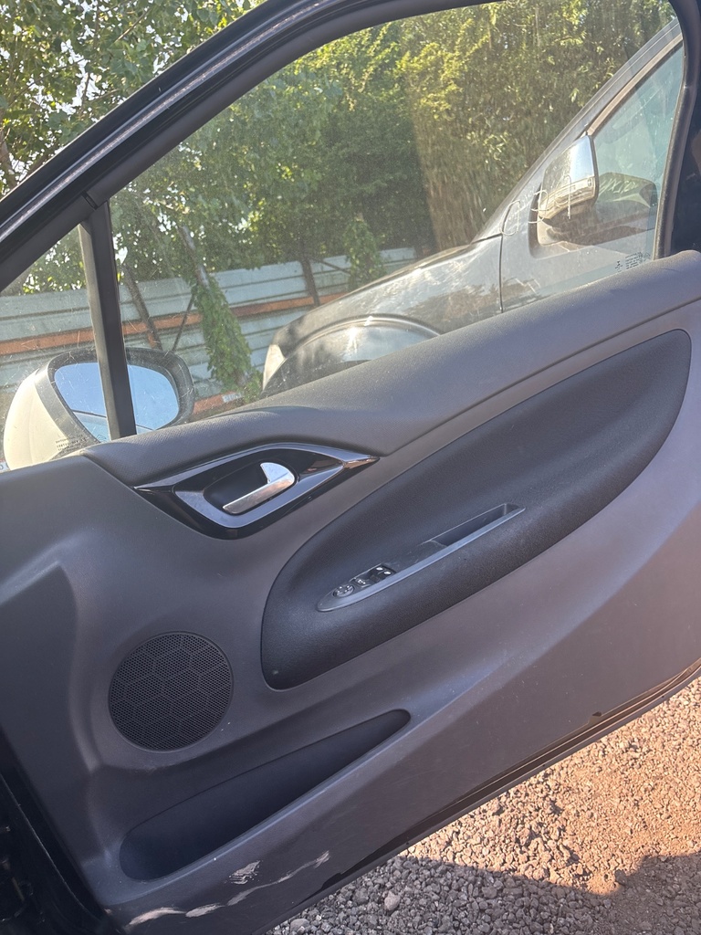 [EPE-112819] Panel interior de puerta delantera derecho Citroen DS3 2013 KTV/KWF