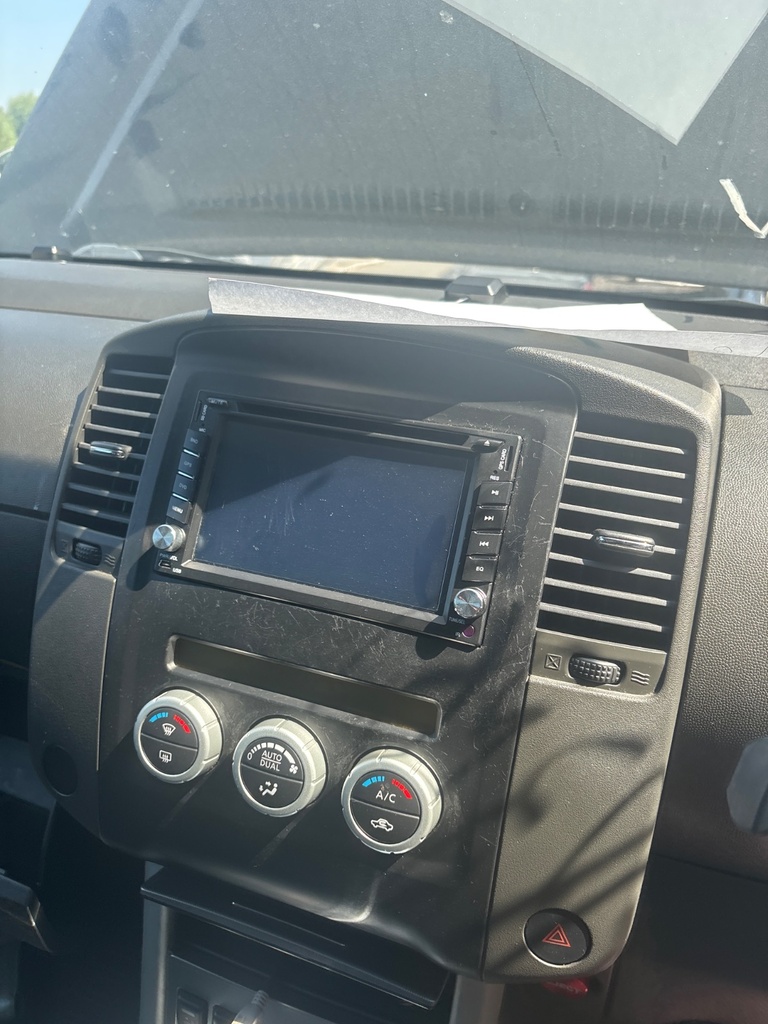 [EPE-112965] Salida de aire de calefacción Nissan Navara NP300 2.5 dCi 4x4 2012