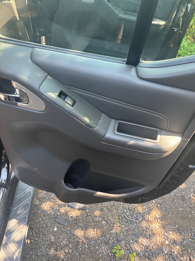 [EPE-113038] Arnés de cables puerta trasera derecha Nissan Navara NP300 2012