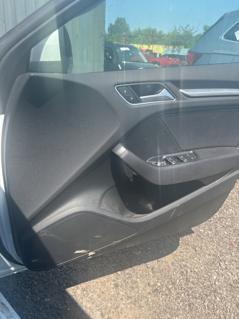 [EPE-113087] Altavoz revestimiento puerta delantera derecha Audi A3 8VA 2013 CRBC CRB