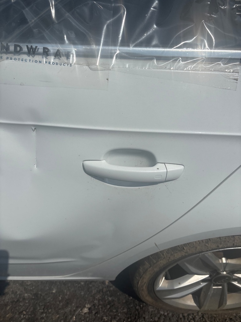 [EPE-113144] Tirador puerta trasera exterior izquierdo Audi A3 2013 Blanco (S9R)