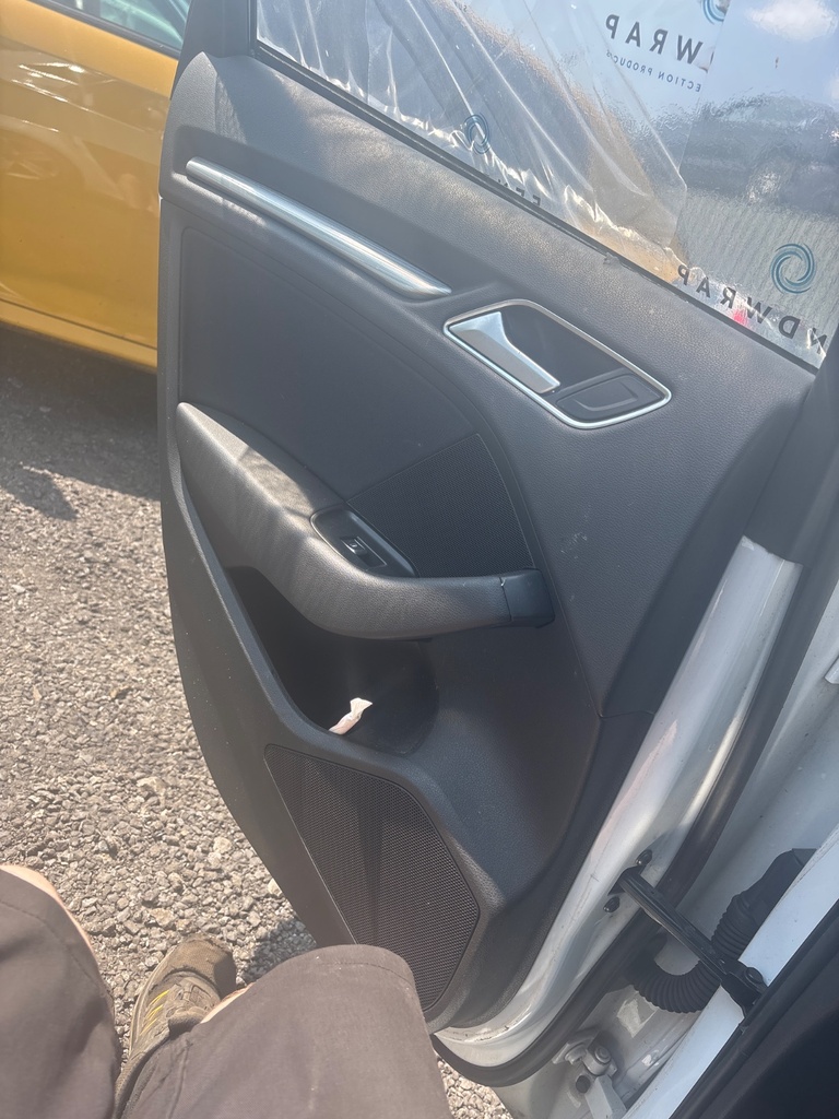 [EPE-113150] Arnés cableado puerta trasera izquierda Audi A3 S9R 2013