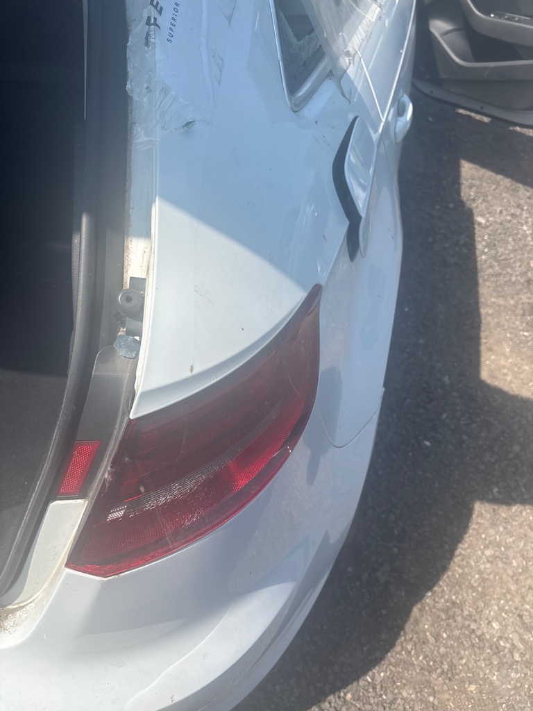 [EPE-113137] Piloto trasero derecho 2013 Audi A3