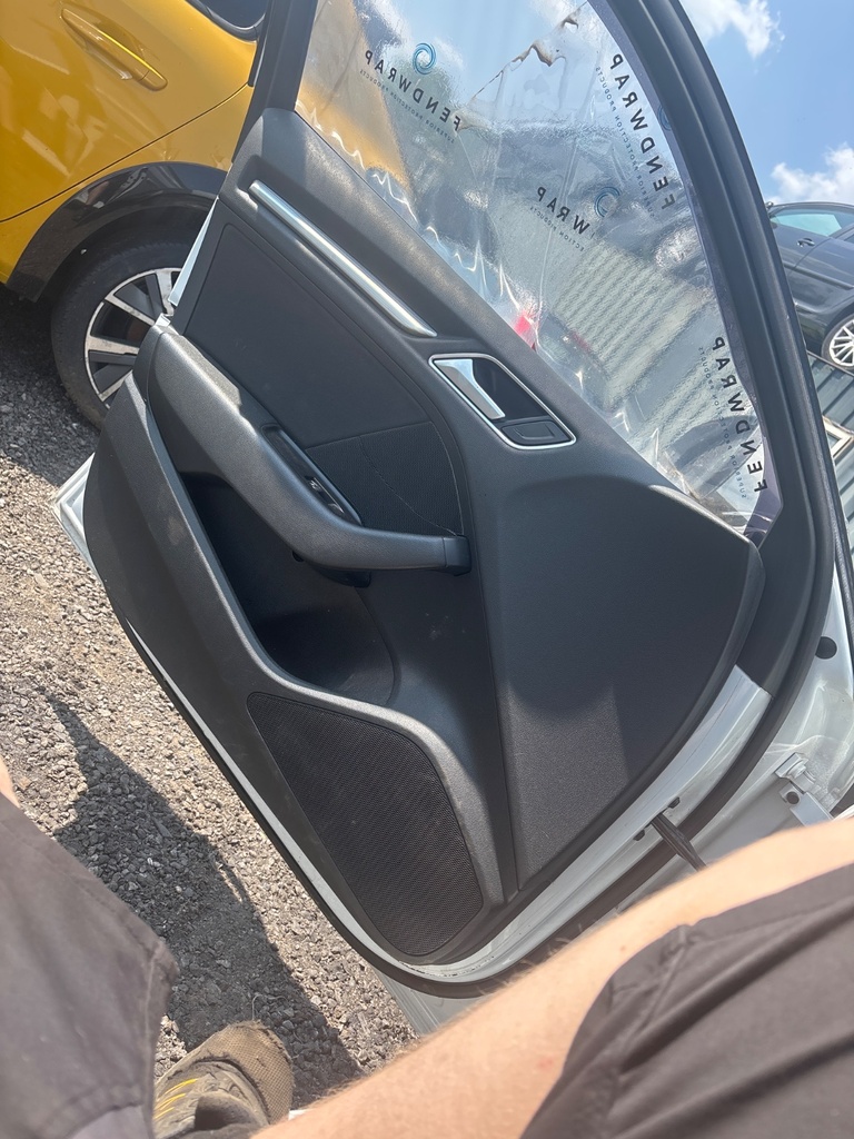 [EPE-113159] Arnés puerta delantera izquierda para Audi A3 2013 S9R white