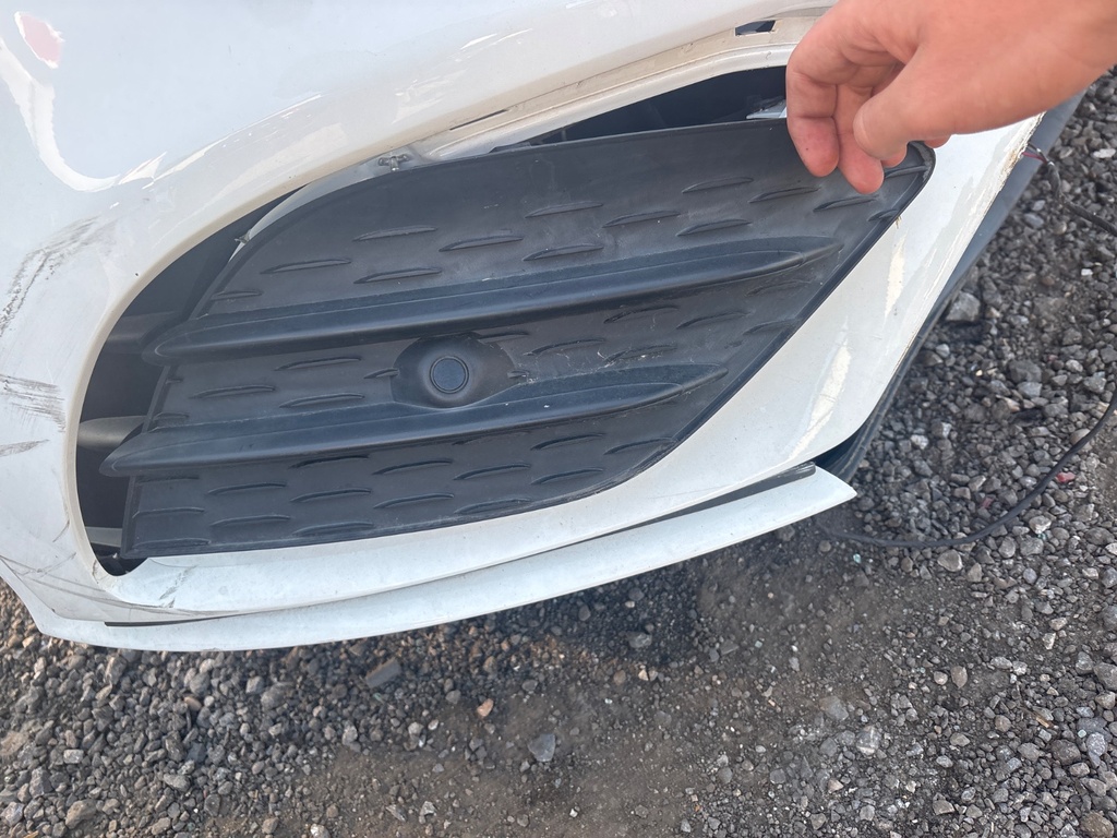[EPE-113196] Rejilla radiador delantero derecho Mercedes CLA 2019 149 polarweiß