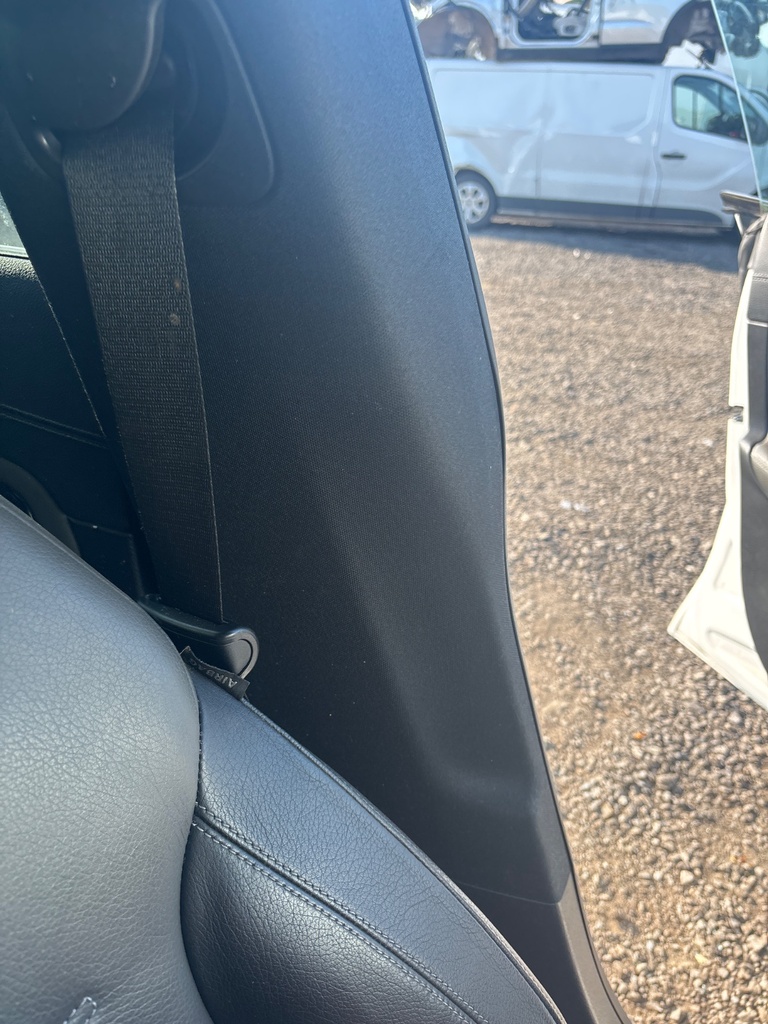 [EPE-113223] Embellecedor pilar B Mercedes CLA CLA 200 1.3 2019