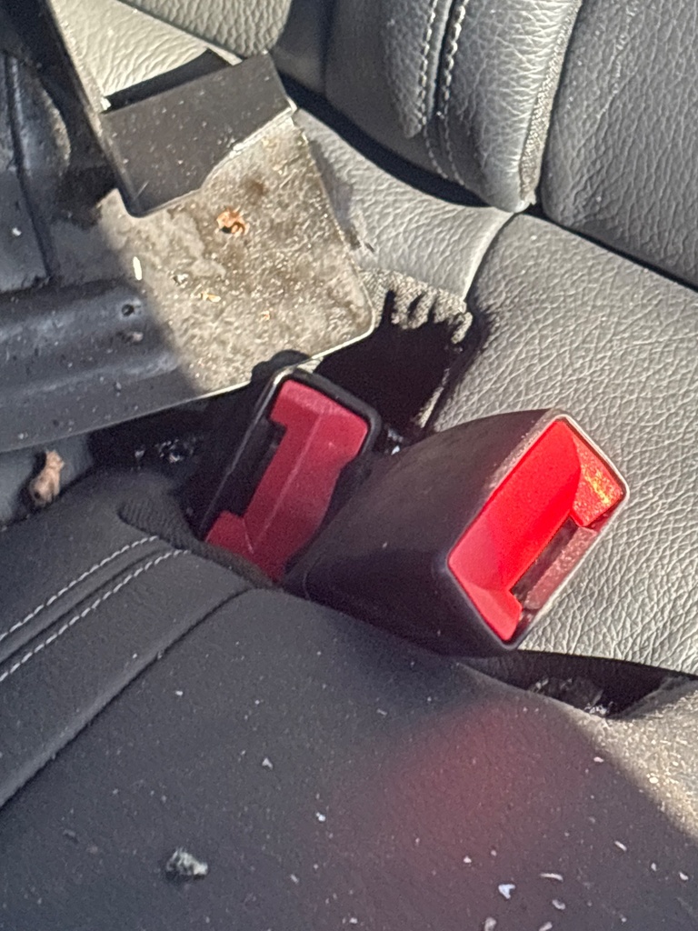 [EPE-113287] Cinturón de seguridad trasero central para Mercedes CLA 200 1.3 2019