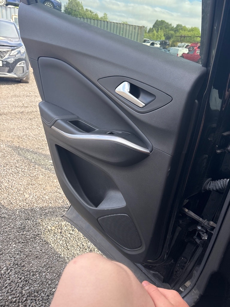 [EPE-113692] Altavoz de puerta trasero derecho Opel Grandland X 2019 (EP6FADTXHP/D16XHT) negro