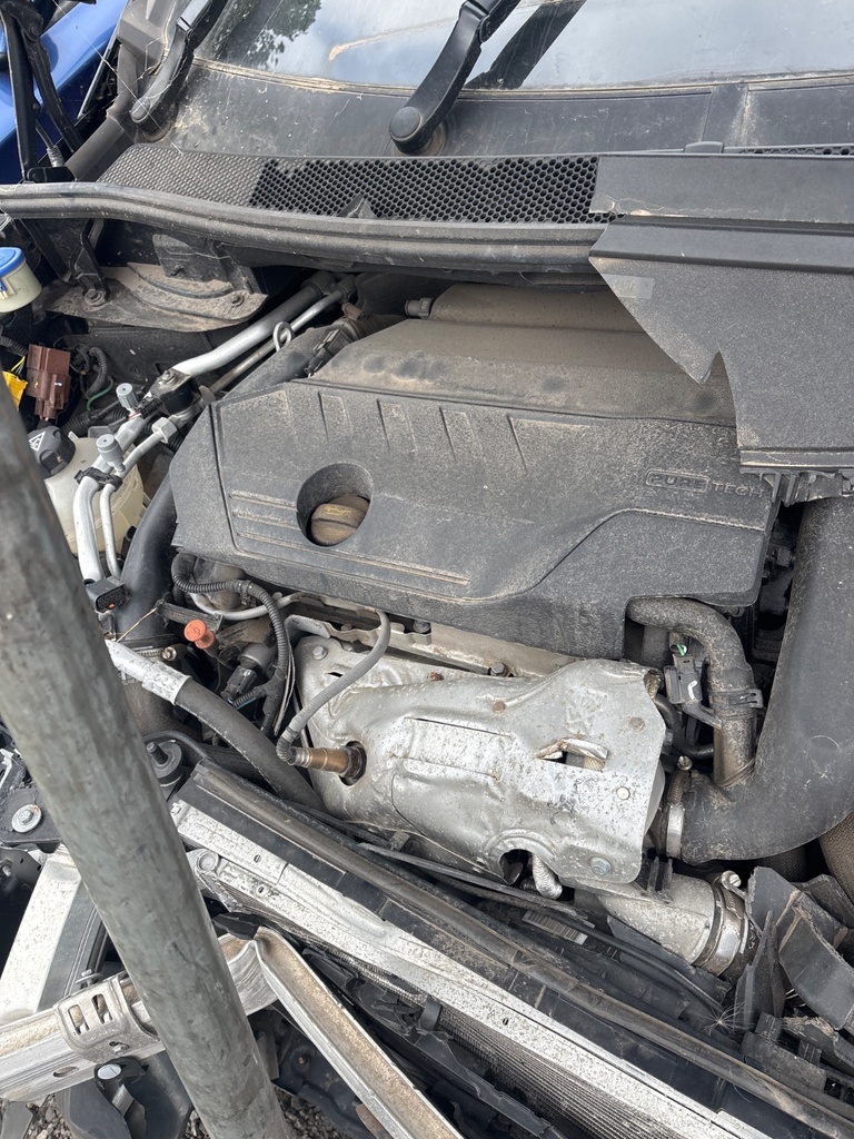 [EPE-113589] Tapa de motor Opel Grandland X P1UO 1.6 Plug-In Hybrid (EP6FADTXHP/D16XHT/D16) 2019