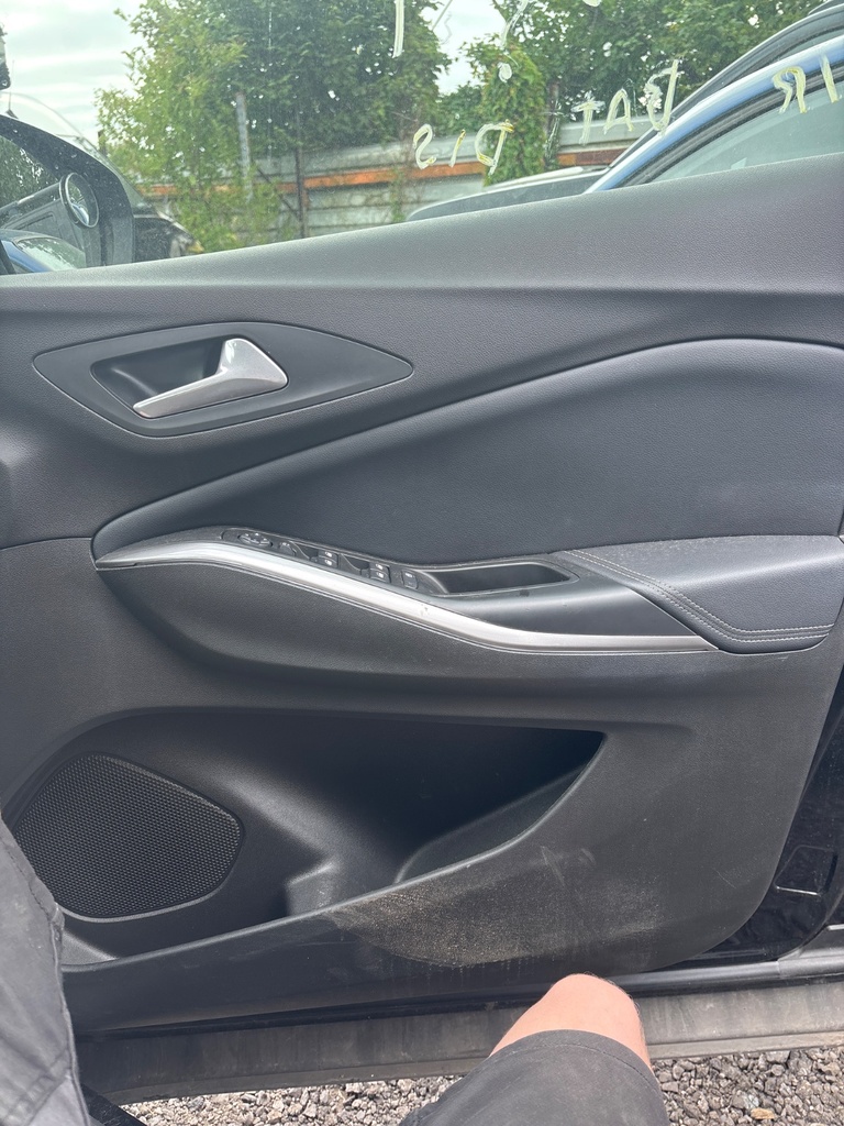 [EPE-113603] Altavoz revestimiento puerta delantera derecha Opel Grandland X 2019