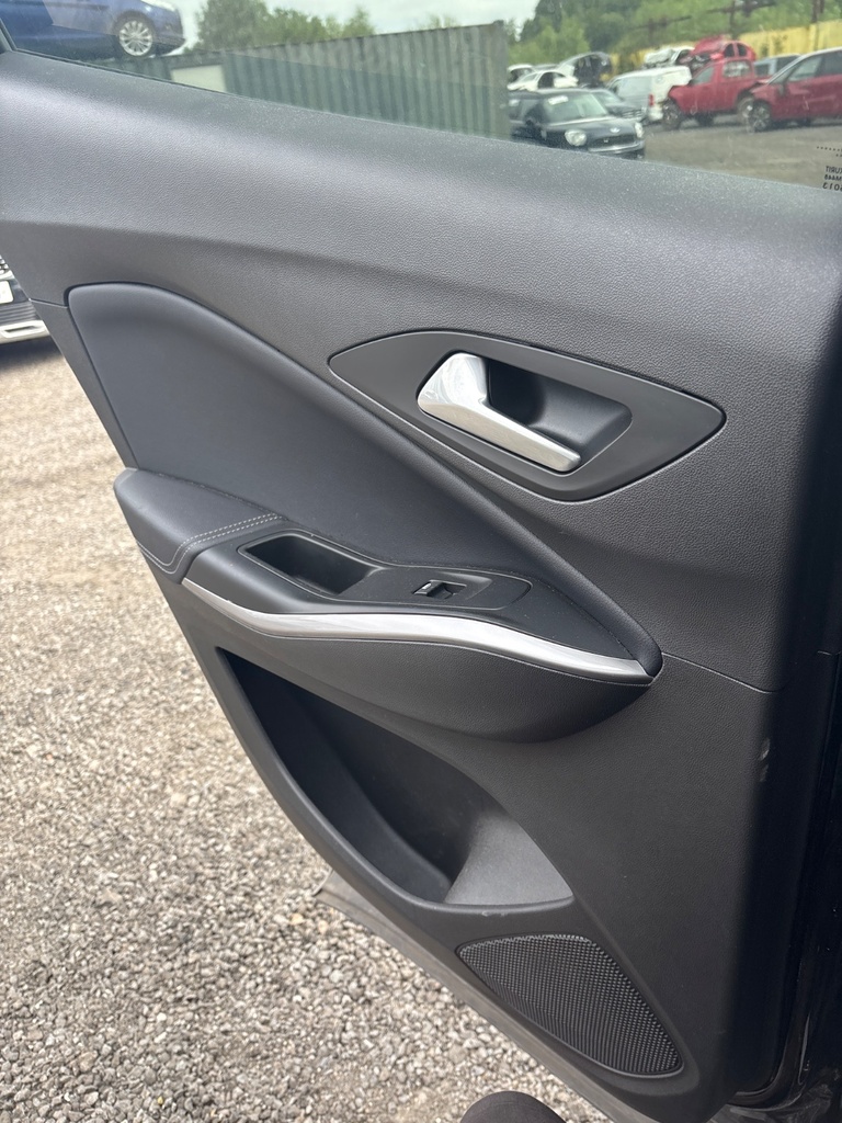 [EPE-113657] Altavoz puerta trasera izquierda Opel Grandland X 2019 negro
