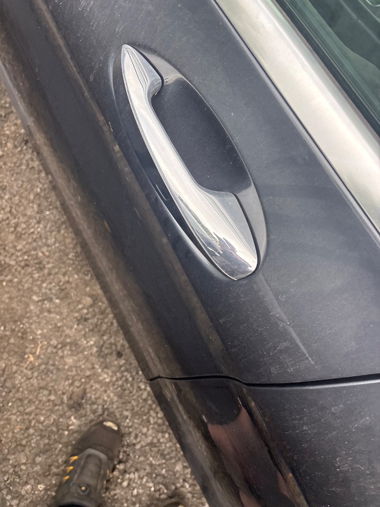 [EPE-113914] Tirador exterior puerta delantera izquierdo Mercedes C-Klasse W205 2014