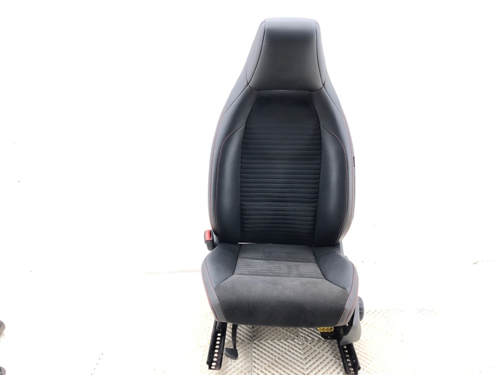 [STARK-839980] Asiento delantero izquierdo Mercedes-Benz Clase A (W176) 2012-2018