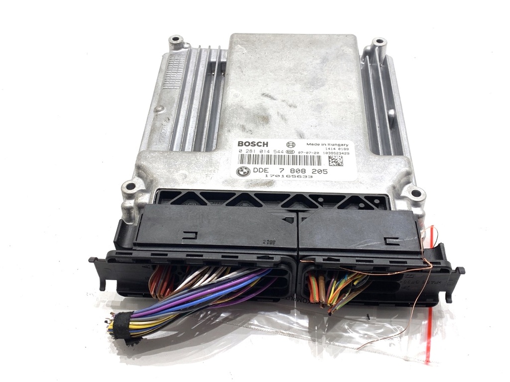[STARK-853763] Unidad de control del motor BMW Serie 5 (E60) 530d 2007-2009