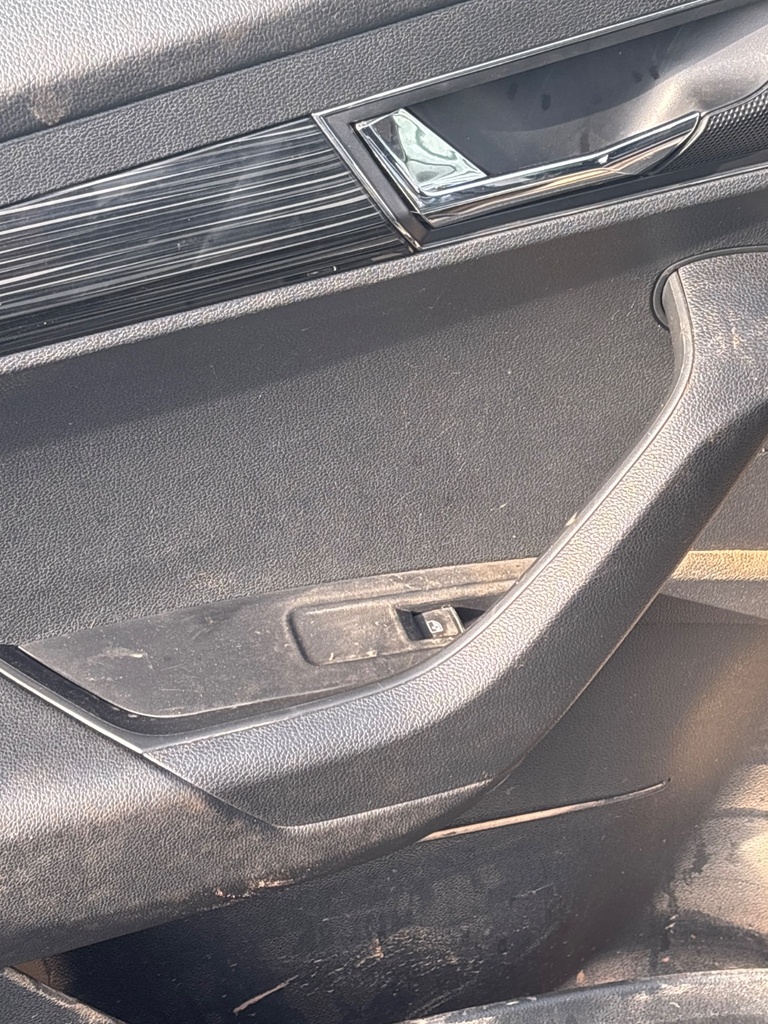 [EPE-115559] Interruptor de elevalunas eléctrico delantero izquierdo 2018 Skoda Karoq F7M