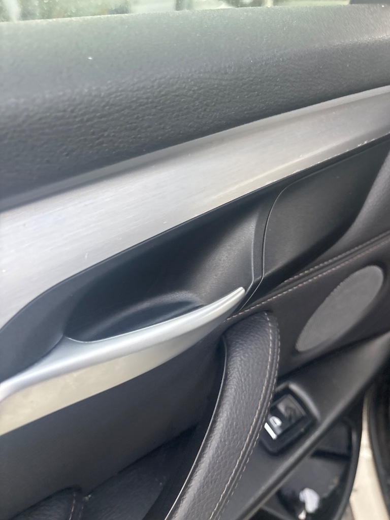 [EPE-115676] Tirador de puerta trasero interior izquierdo para BMW X5 F15 F85 2017 M50d xDrive