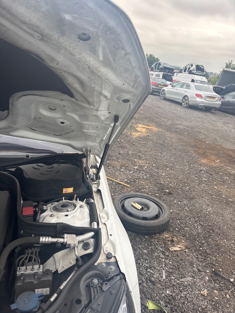 [EPE-115743] Bisagra del capó RH 2013 Mercedes-Benz E-Class Blanco