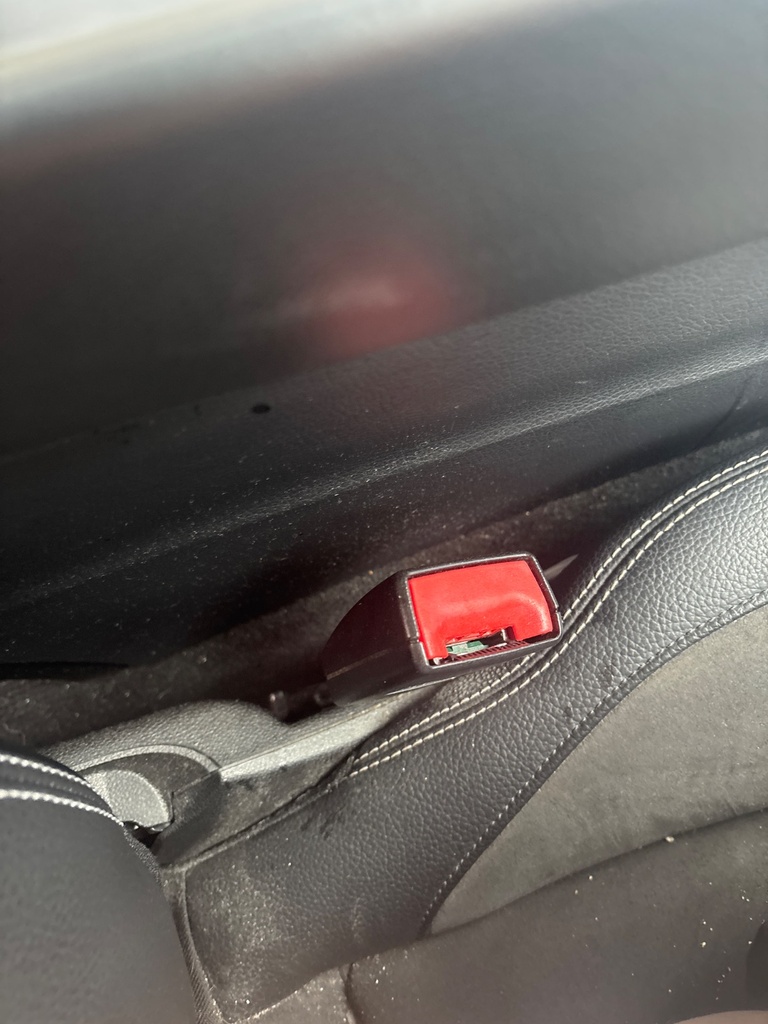 [EPE-115803] Interruptor de cinturón de seguridad delantero derecho para Mercedes-Benz E-Class (2013-2015) OM642