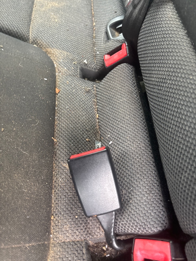 [EPE-116458] Cinturón de seguridad trasero central para Audi A3 1.6 TDI 2012