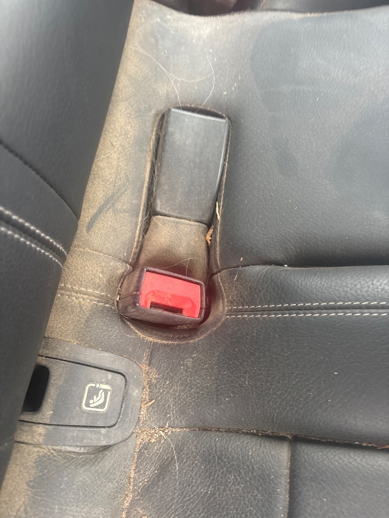 [EPE-117081] Cinturón de seguridad trasero Stalk Fila Central RH para Mercedes-Benz E-Class, OM654.920, 2018