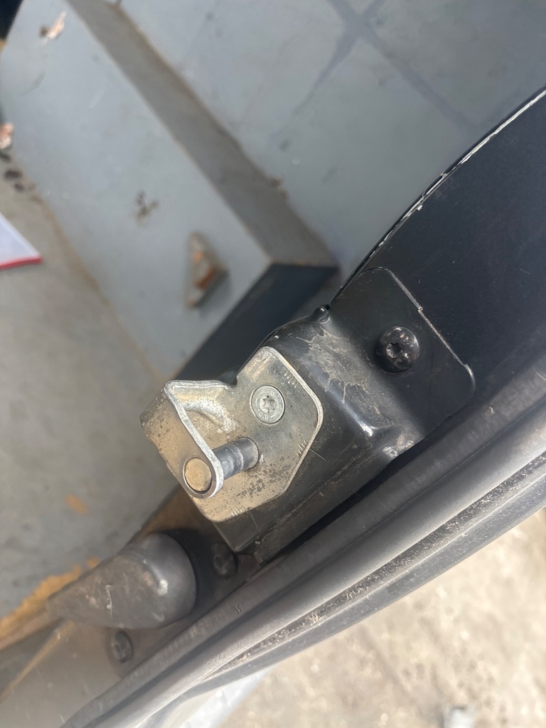 [EPE-117184] Pestillo trasero derecho, Trafic III, R9M