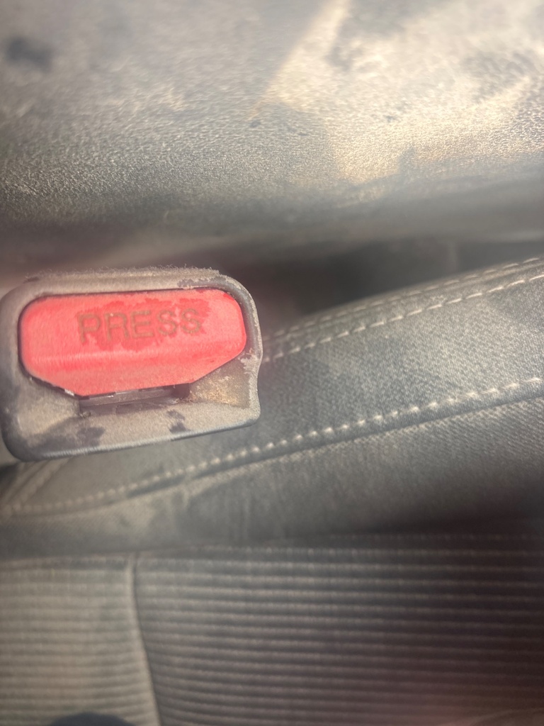 [EPE-117238] Interruptor de cinturón seguridad delantero derecho Kia Sportage 1.6 CRDi 2021