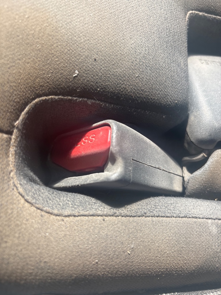 [EPE-117265] Cinturón de seguridad trasero fila central LH Kia Sportage 1.6 CRDi 2021