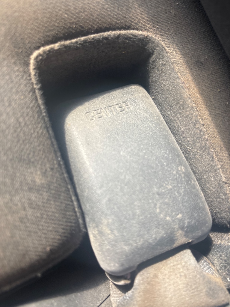[EPE-117262] Cinturón de seguridad trasero central para Kia Sportage IV 1.6 CRDi AWD 2021