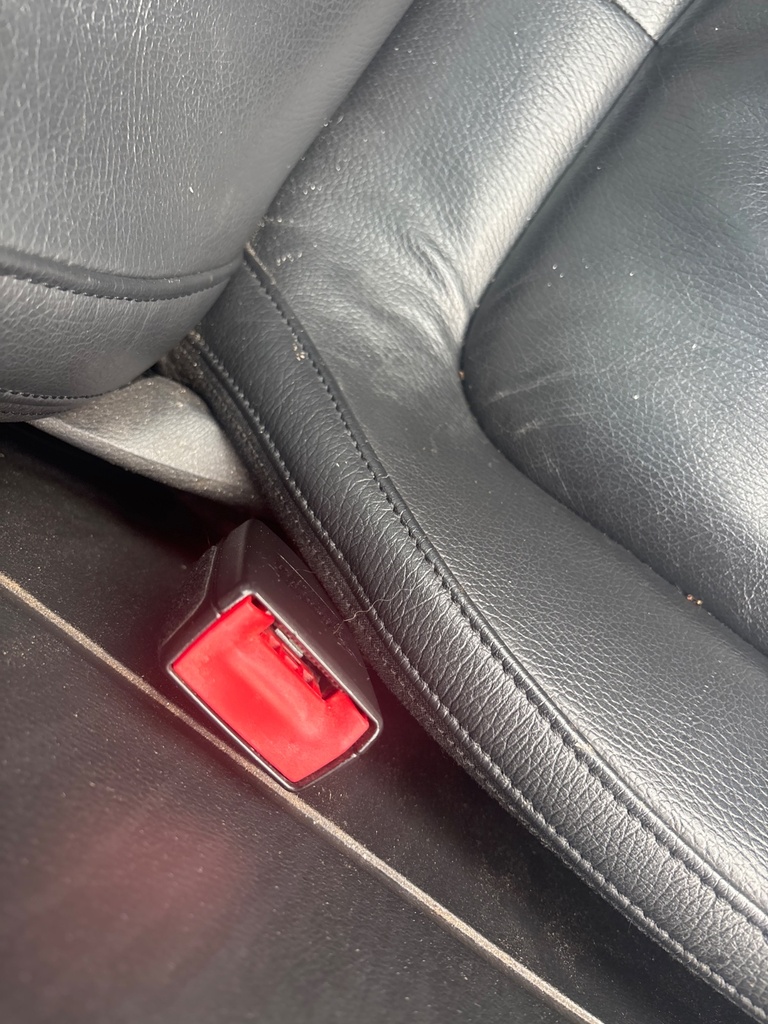[EPE-117339] Cinturón de seguridad delantero izquierdo VW Touareg 7P5 3.0 TDI V6 2012