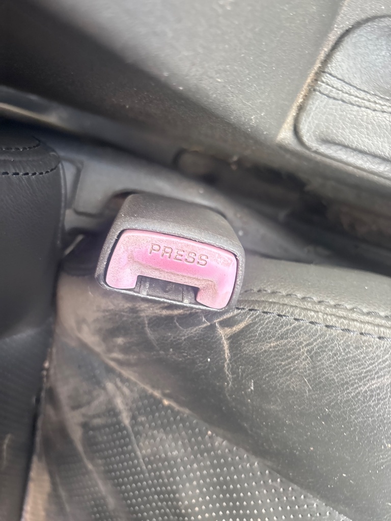 [EPE-117473] Interruptor de cinturón de seguridad delantero derecho para Nissan Pathfinder III (R51) 2006