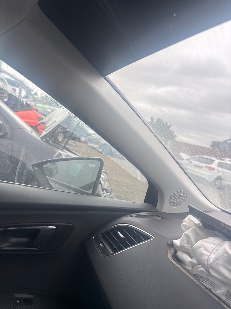 [EPE-118412] Pilar A Seat Leon 5F1 1.4 TSI 2018