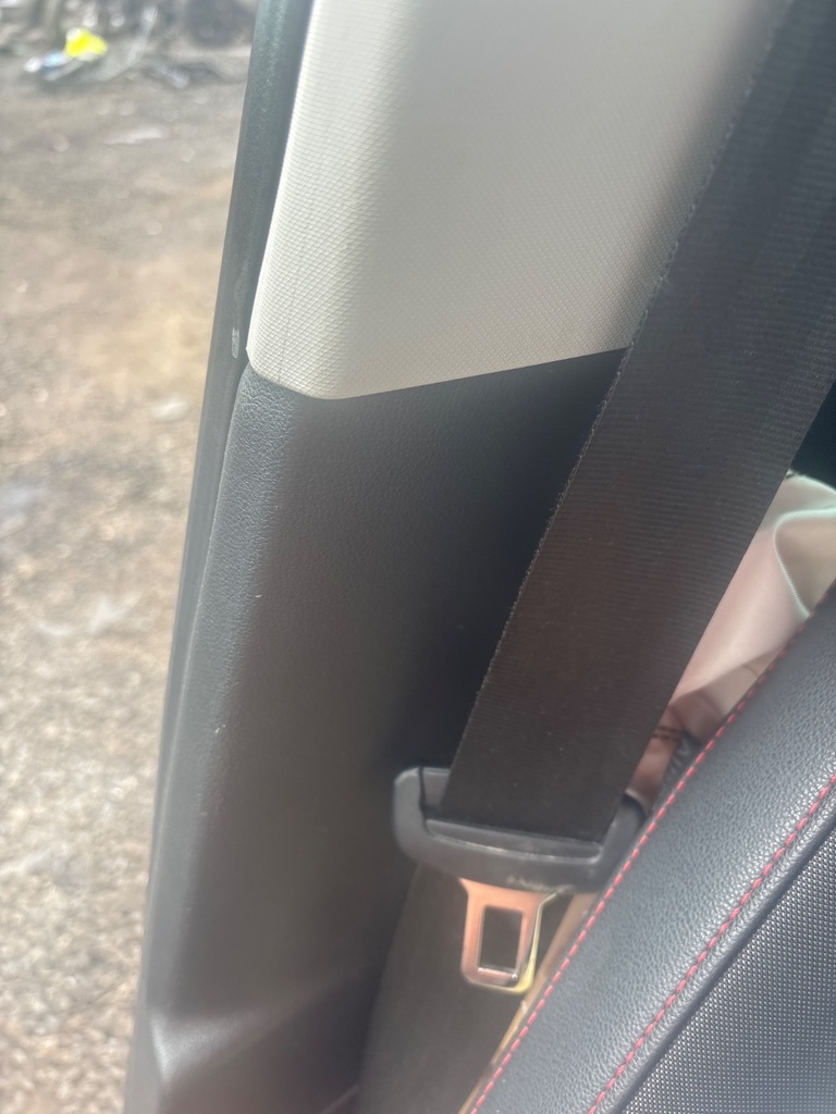 [EPE-118431] Embellecedor pilar B interior derecho para Seat Leon 5F1 1.4 TSI 2018