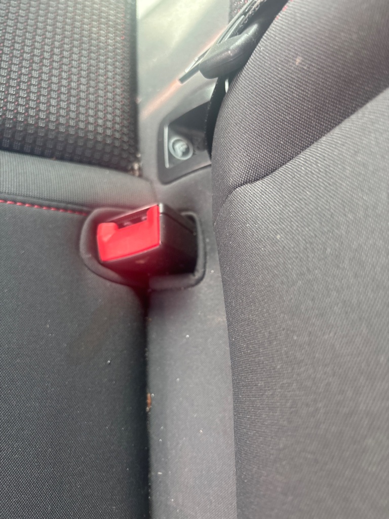 [EPE-118479] Cinturón de seguridad trasero Stalk Fila Central RH Seat León 5F1 1.4 TSI 110kW 2018