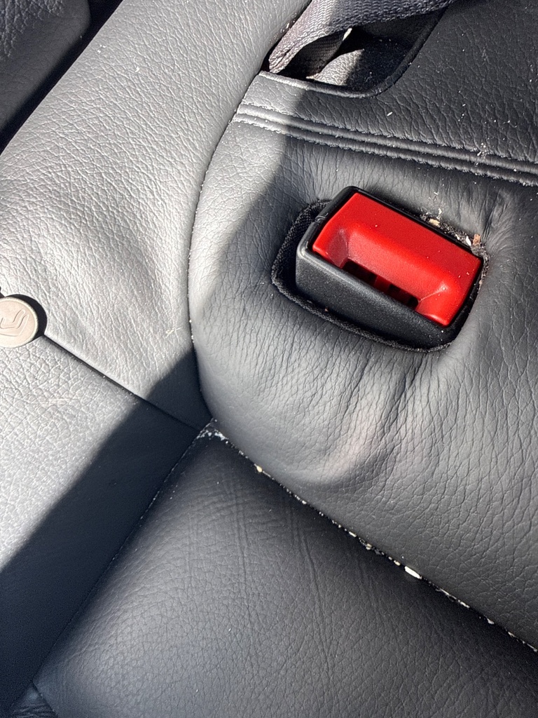 [EPE-118617] Cinturón de seguridad trasero Stalk Fila Central RH BMW Serie 6 640d 2018