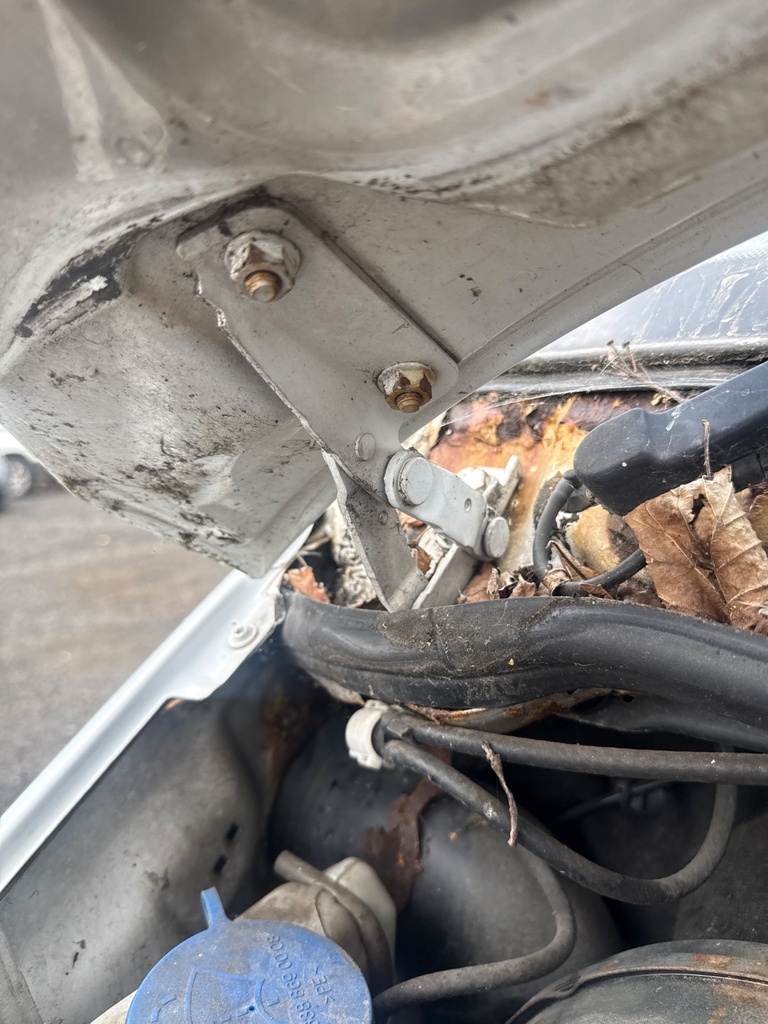 [EPE-118924] Bisagra del capó RH Mercedes-Benz Sprinter 4-T 2004