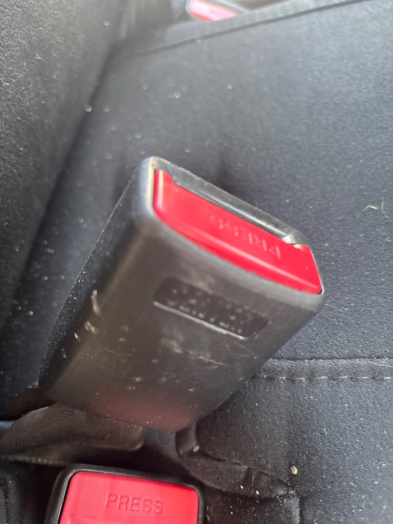 [EPE-119695] Cinturón de seguridad fila central trasera para Mazda 6 2.2 D 2015