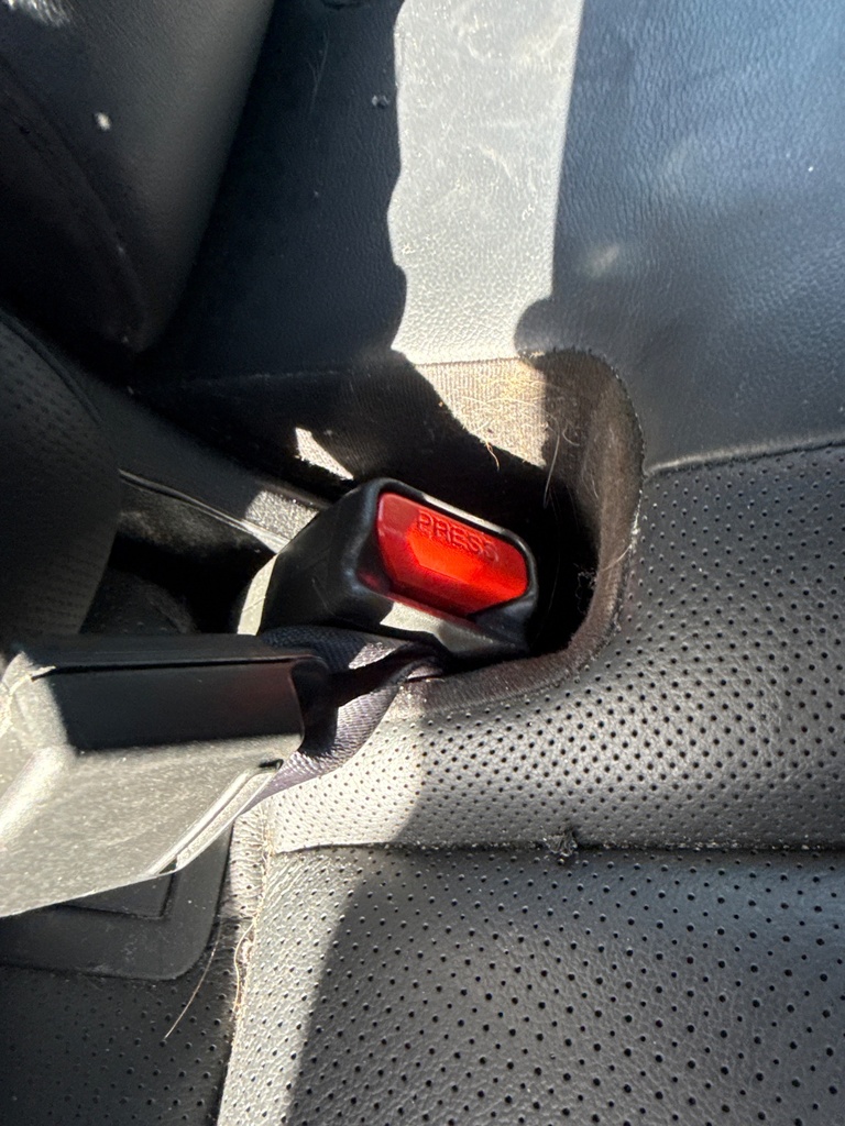 [EPE-120352] Cinturón de seguridad trasero Stalk fila central RH Kia Sportage 1.6 T-GDi 2019