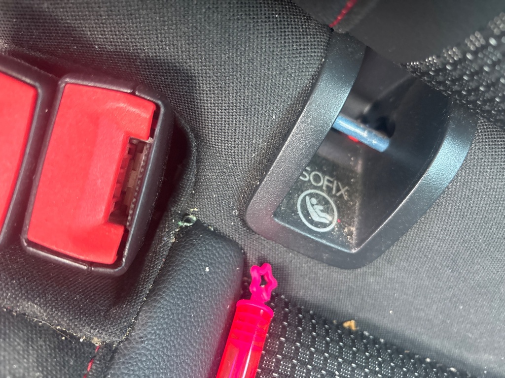 [EPE-120833] Cinturón de seguridad trasero Stalk Fila Central LH Seat Leon ST 2.0 TDI 2016