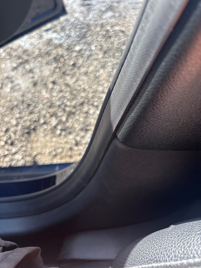 [EPE-120993] Embellecedor pilar B inferior derecha 2017 Mercedes-Benz A-Class A 200