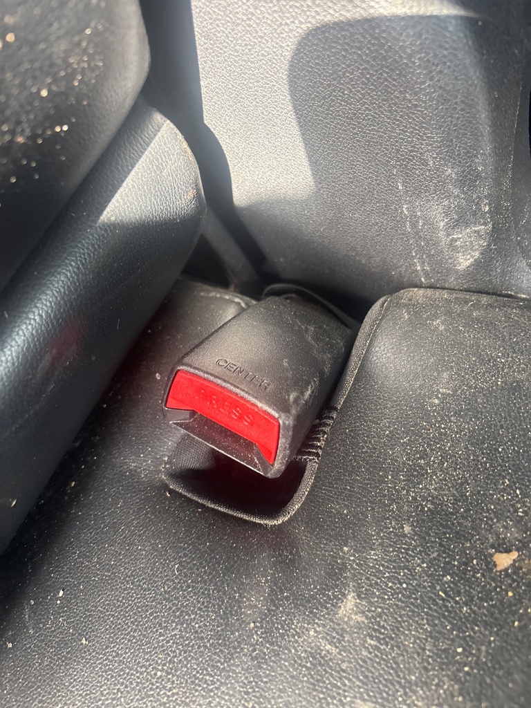 [EPE-121182] Cinturón de seguridad trasero central para Kia Sorento 2.2 CRDi 4WD 2017