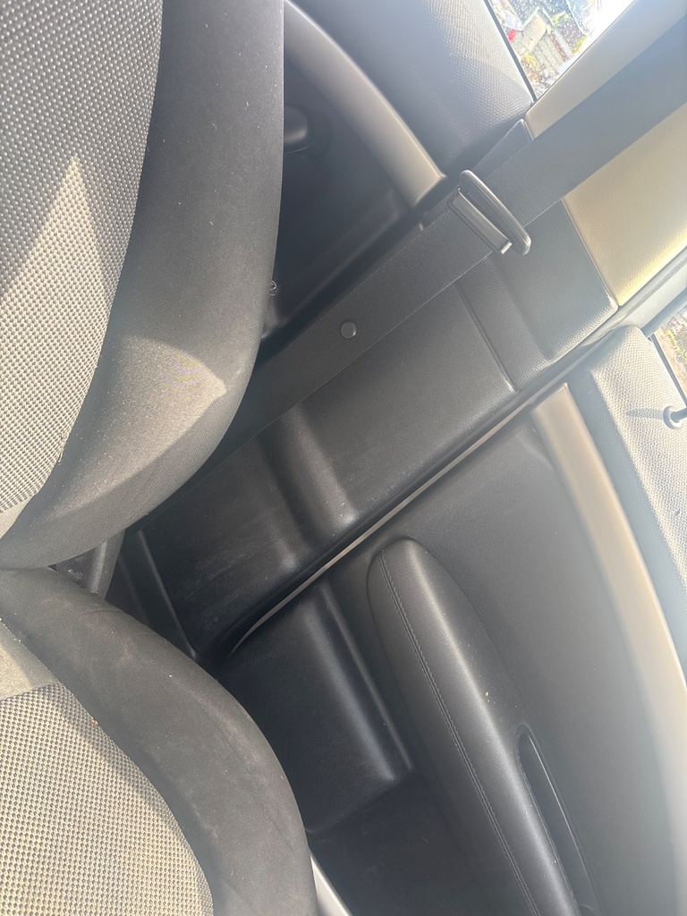 [EPE-121316] Embellecedor pilar B inferior izquierdo Mini Countryman Cooper D 2014