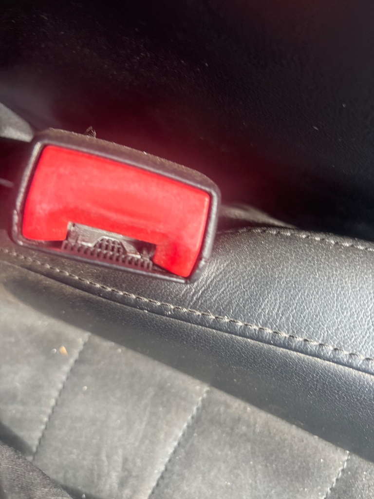 [EPE-122099] Interruptor de cinturón de seguridad delantero derecho para Skoda Octavia 1.6 TDI 2014