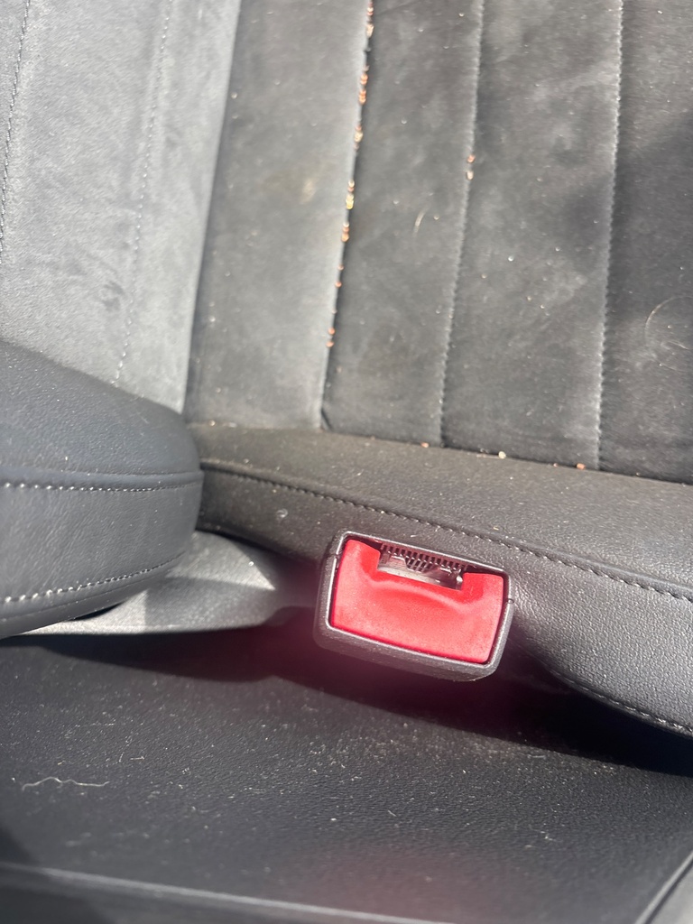 [EPE-122098] Cinturón de seguridad delantero izquierdo para Skoda Octavia 1.6 TDI 4x4 2014