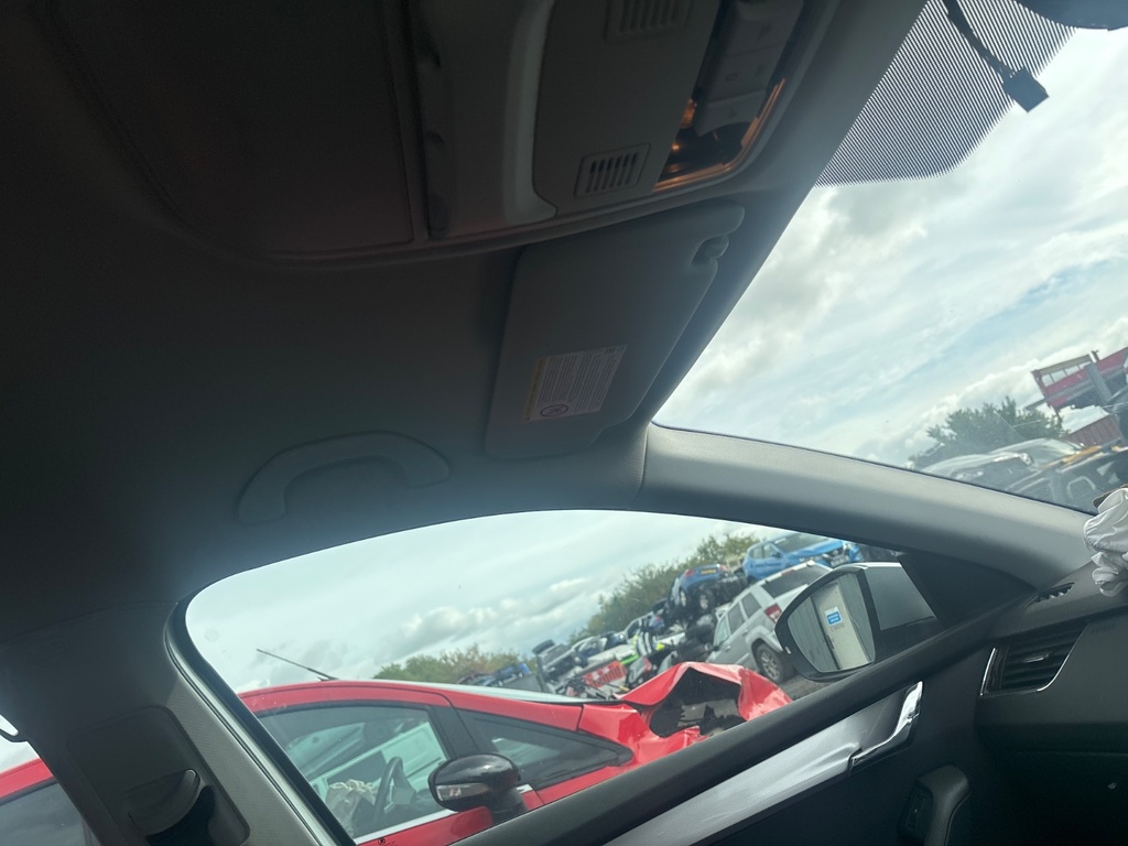 [EPE-122103] Parasol izquierdo para Skoda Octavia 1.6 TDI 4x4 (2014)