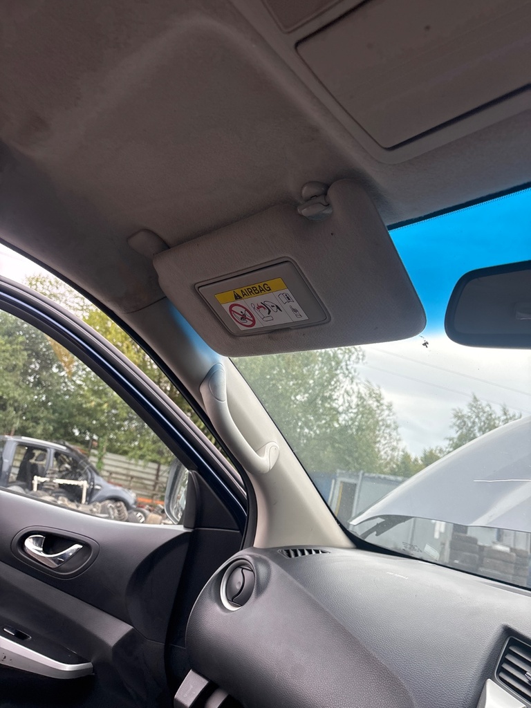 [EPE-122430] Parasol izquierdo Nissan Navara NP300 2.3 dCi 2017