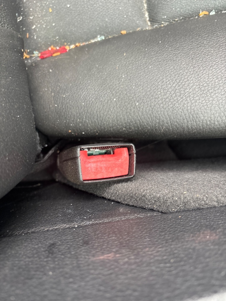 [EPE-122498] Cinturón de seguridad delantero izquierdo BMW 528i (N53) F10 2010-2011