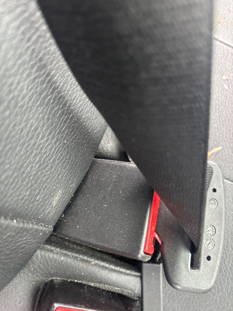 [EPE-122531] Cinturón de seguridad trasero central BMW Serie 5 F10 528i 2010-2011