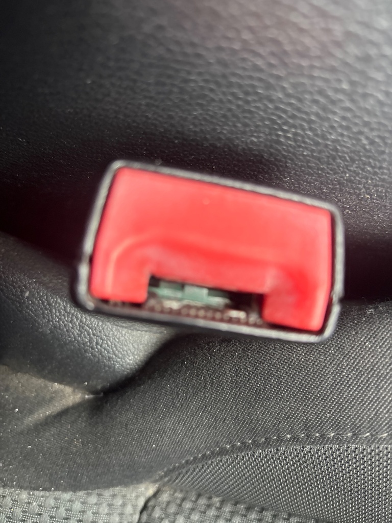 [EPE-122579] Interruptor de cinturón seguridad delantero derecho para VW Golf VI 5K1 1.4 TSI