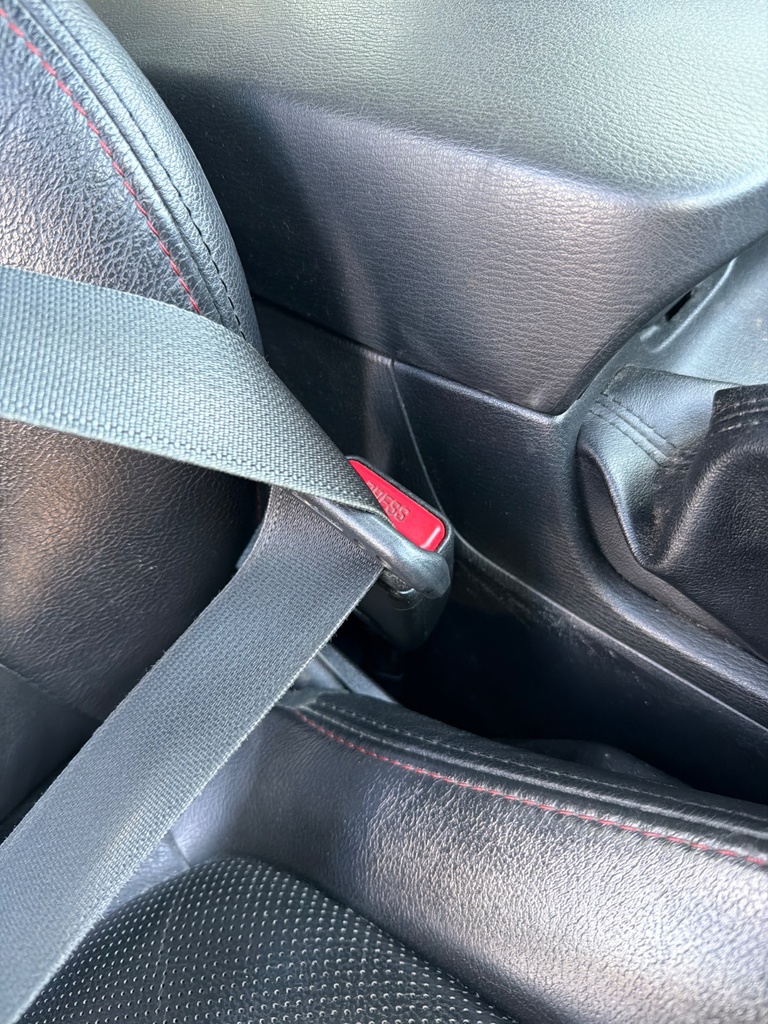 [EPE-122673] Interruptor cinturón seguridad delantero derecho Mazda CX-5 2013 SKYACTIV-D